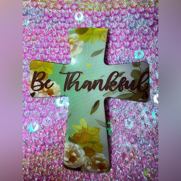 Christian Other - BE THANKFUL White Roses/Leaves Green Floral Cross Magnet